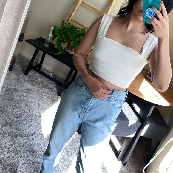 Meet your Posher, Renalynn - Picture 2 of 4